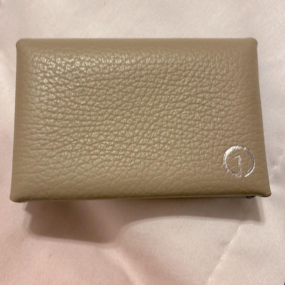 1 Atelier NWOT Leather Card Holder